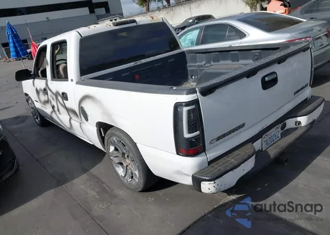 2005 Chevrolet Silverado 1500 Ls из США, поврежденный, VIN 2GCEC13T951159829